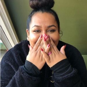 Meet your Posher, Bianca